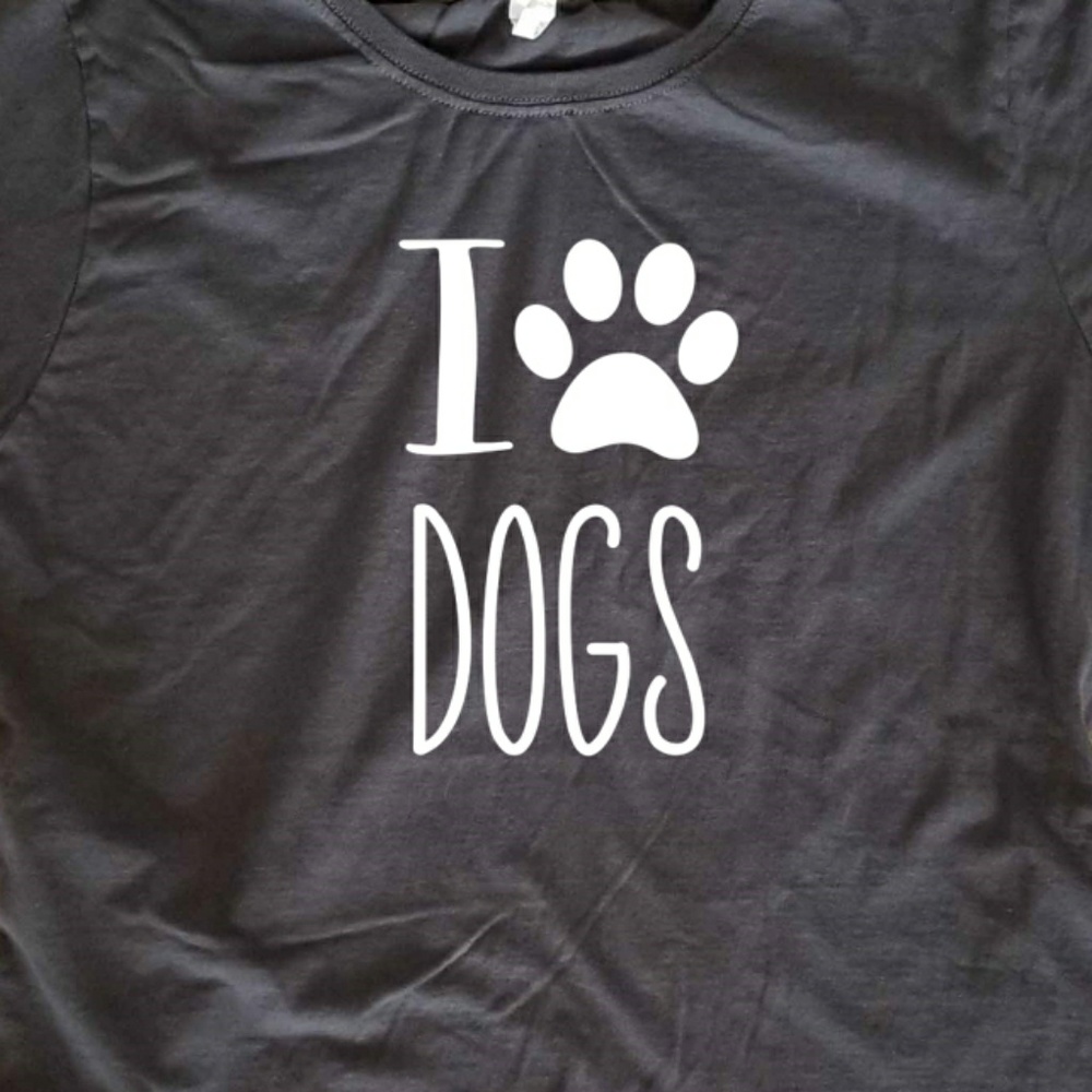 I Love Dogs / paw / dog lover / fur mama / pup